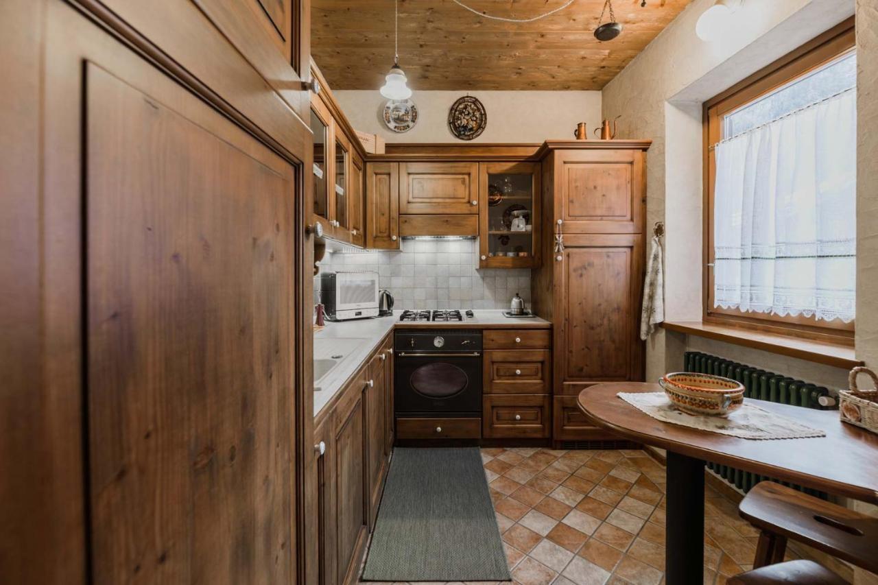 Cesa Linda By Ama Val Di Fassa Apartment กัมปีเตลโลดีฟัสซา ภายนอก รูปภาพ