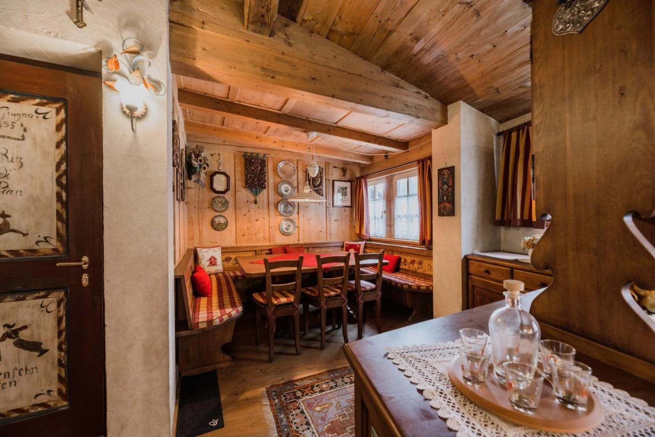 Cesa Linda By Ama Val Di Fassa Apartment กัมปีเตลโลดีฟัสซา ภายนอก รูปภาพ